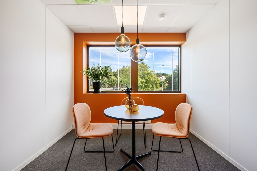 Kontor i nyrenovert kontor etasje Galleribilde