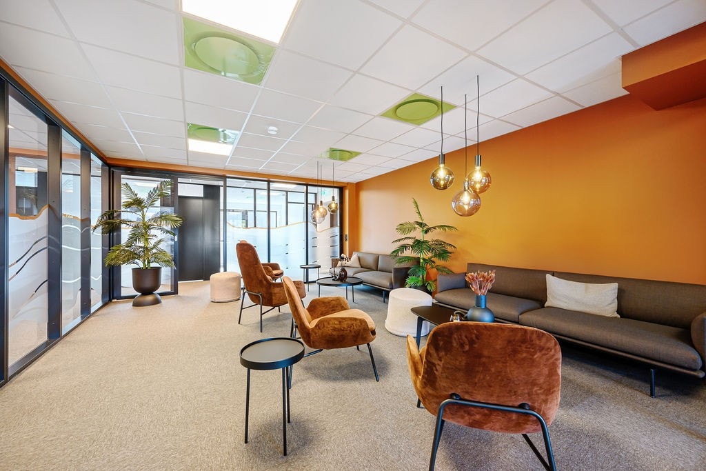 Sos. sone i nyrenovert kontor etasje Galleribilde