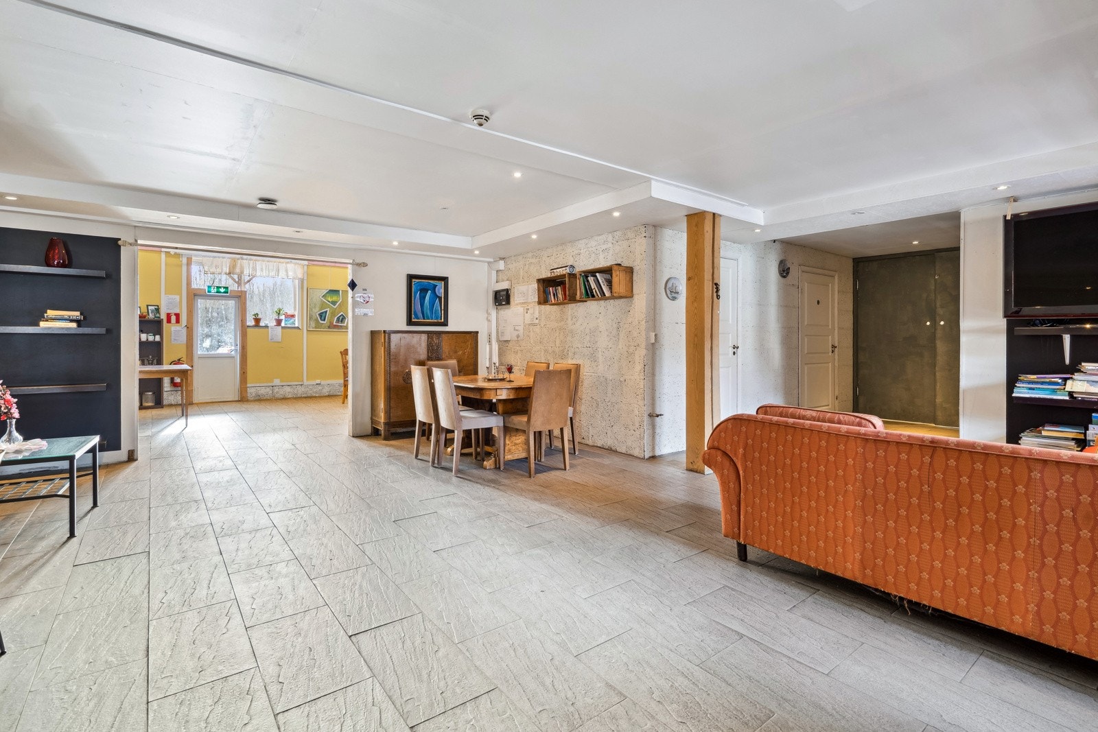 Forsamlingslokale i tidligere kurs- og konferansesenter Galleribilde