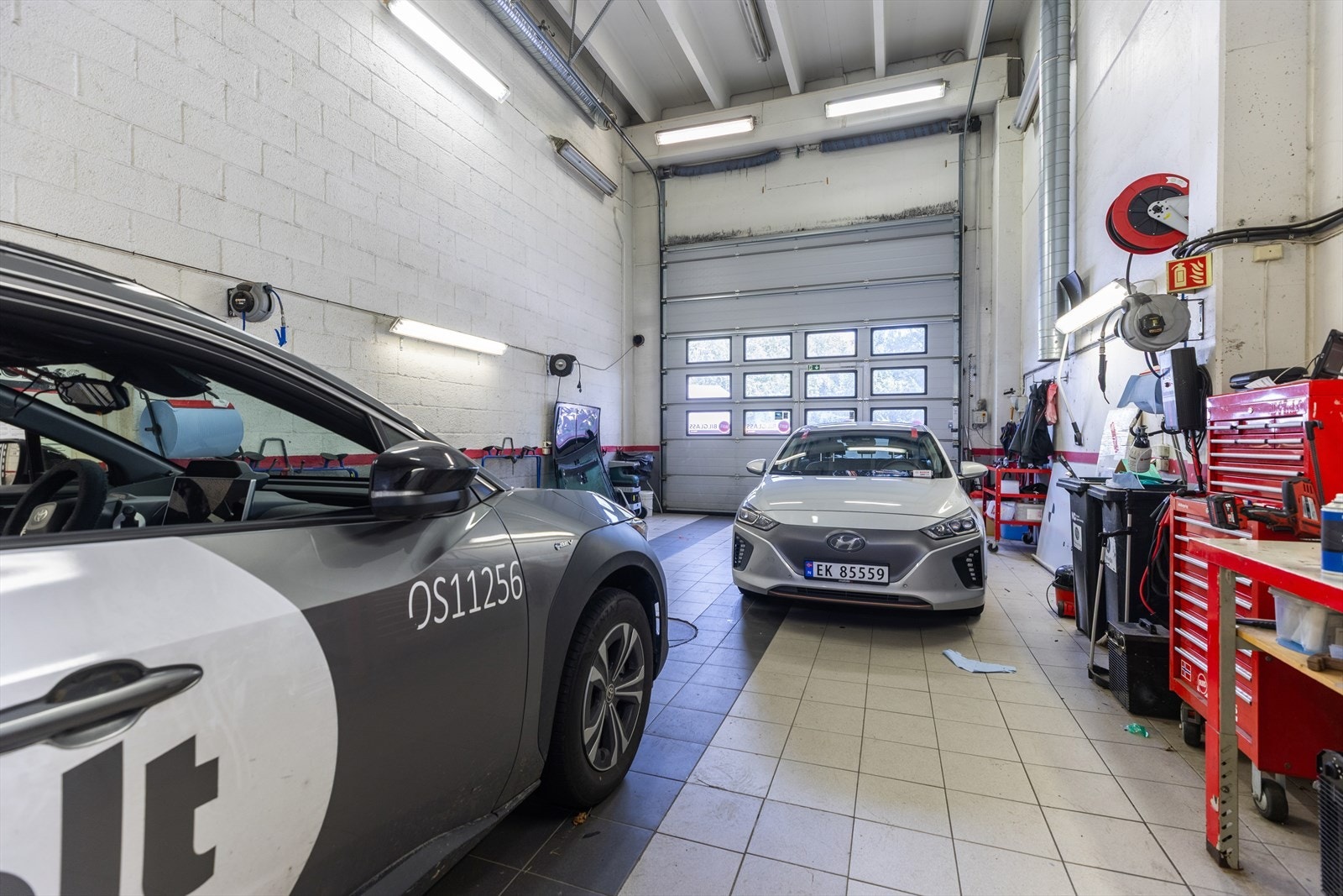 Arealeffektivt og søylefritt verksted med oljeutskiller. Galleribilde