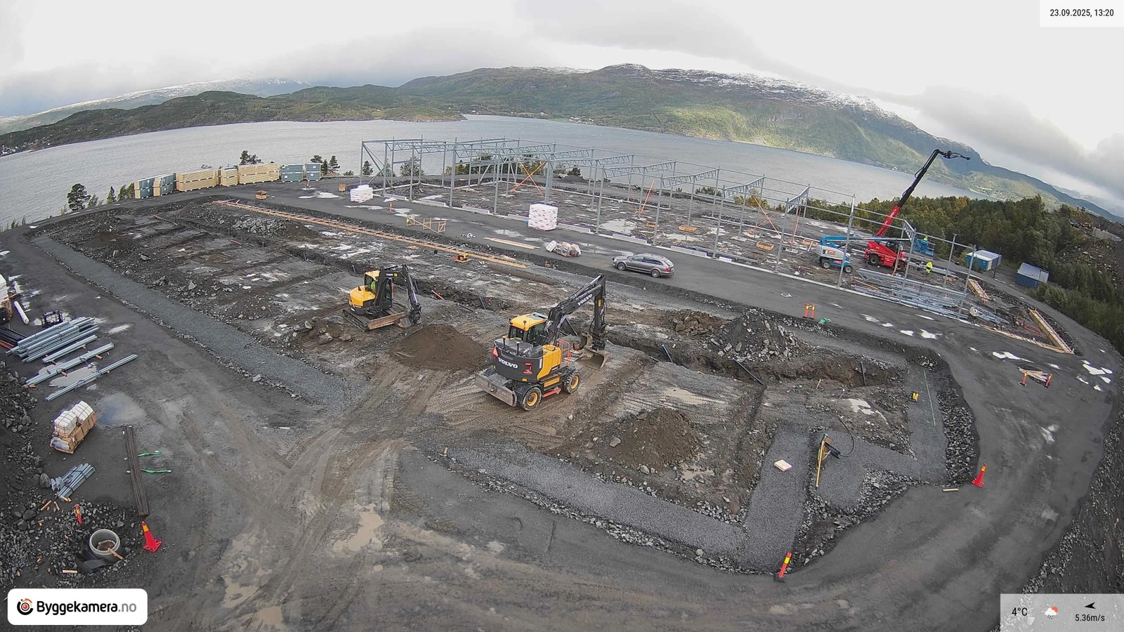 Byggingen er i gang! Forventes overlevert enten rett før jul eller rett over nyttår! Galleribilde