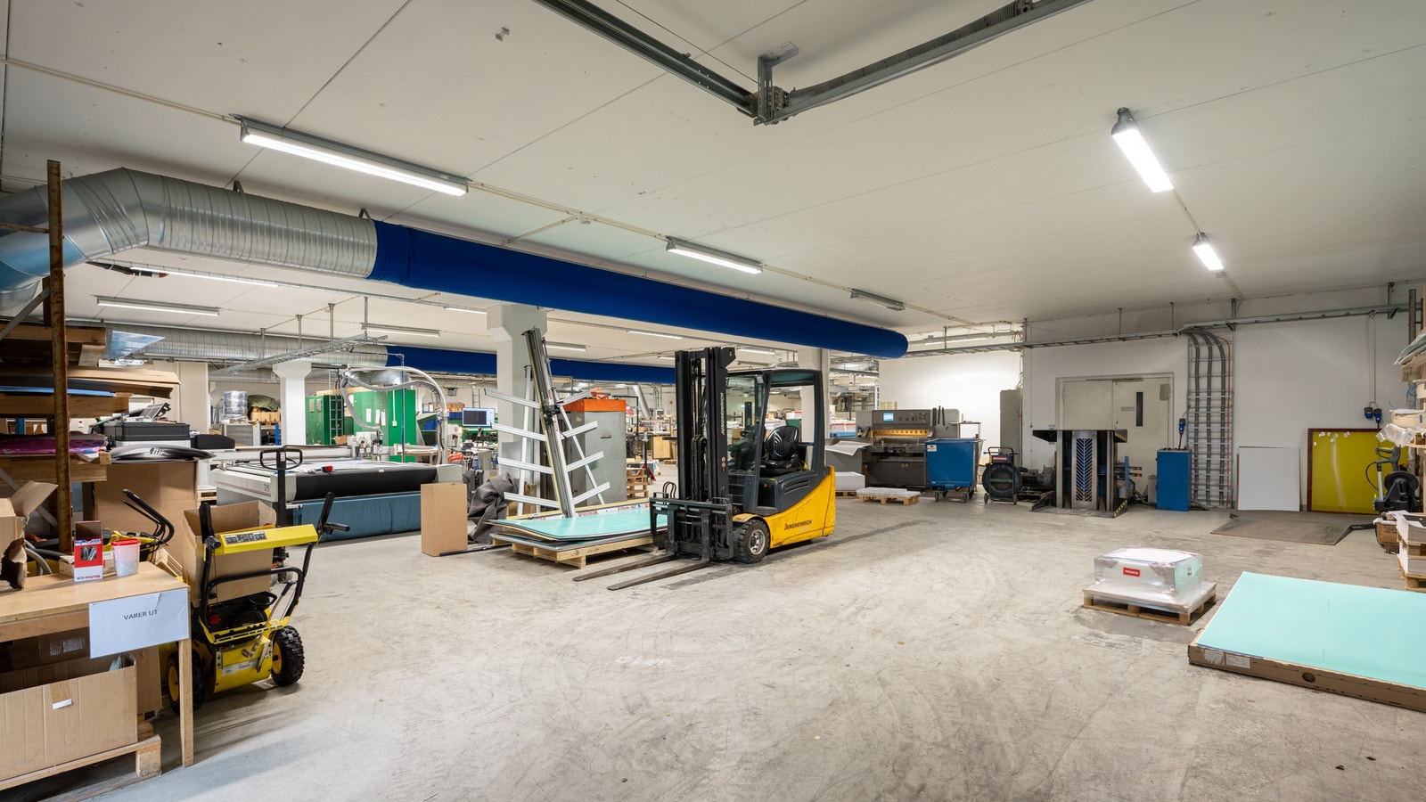 Bygg B, ca. 830 kvm lager Galleribilde