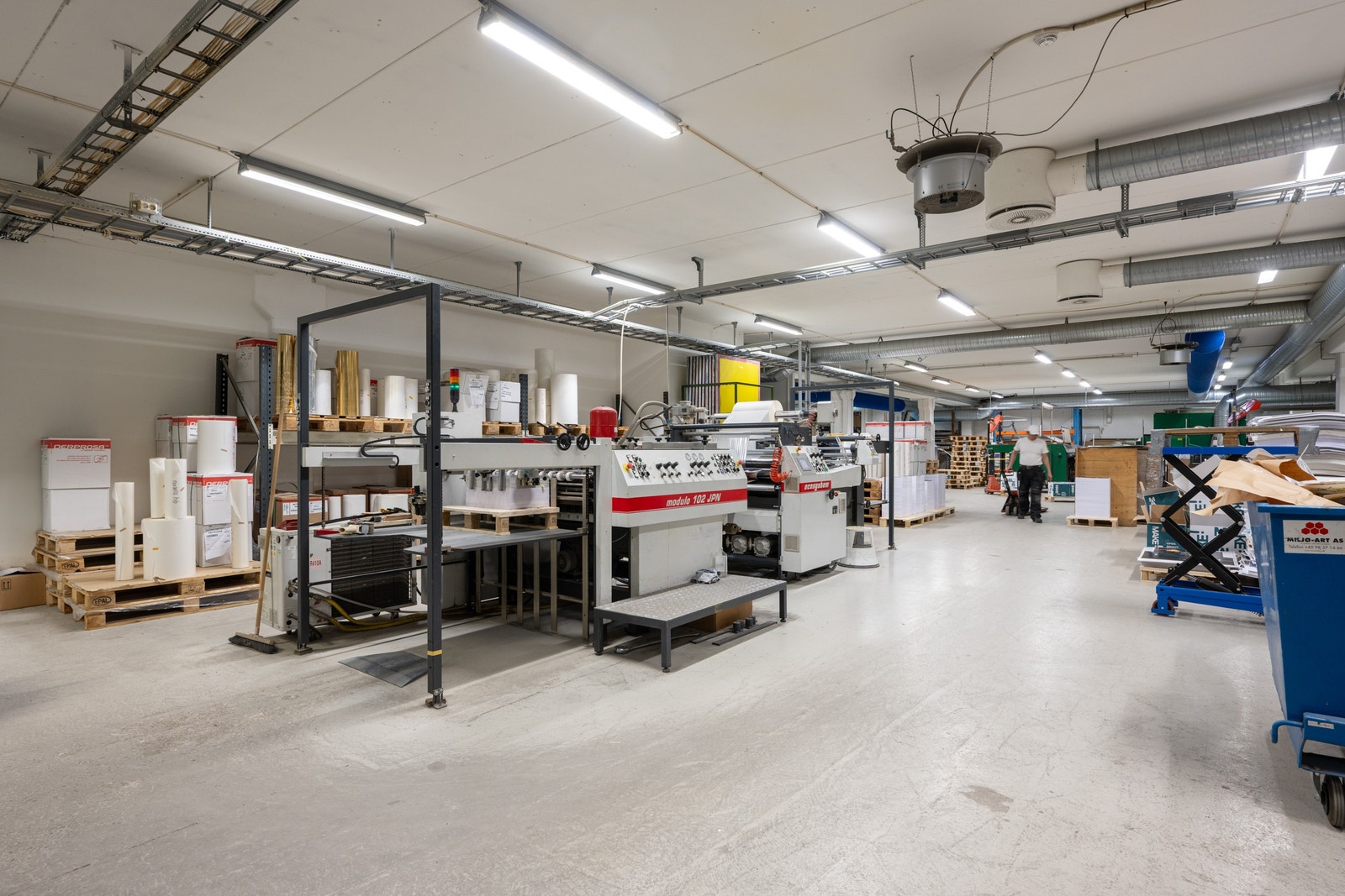 Bygg B, ca. 830 kvm lager Galleribilde