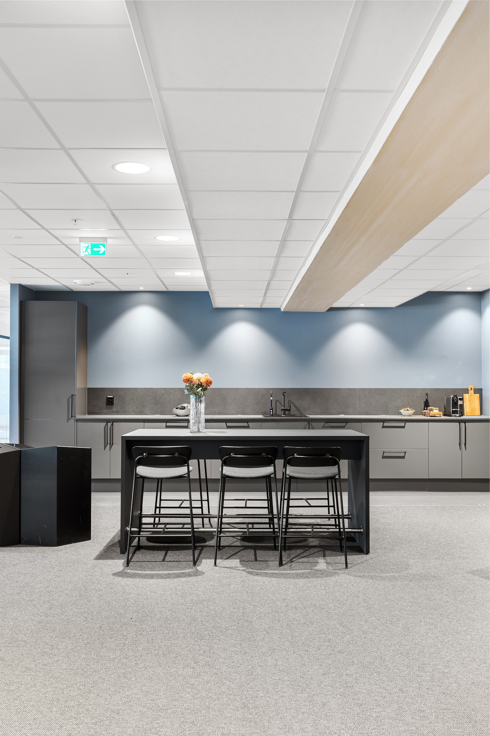 Helt nytt og moderne felleskjøkken Galleribilde