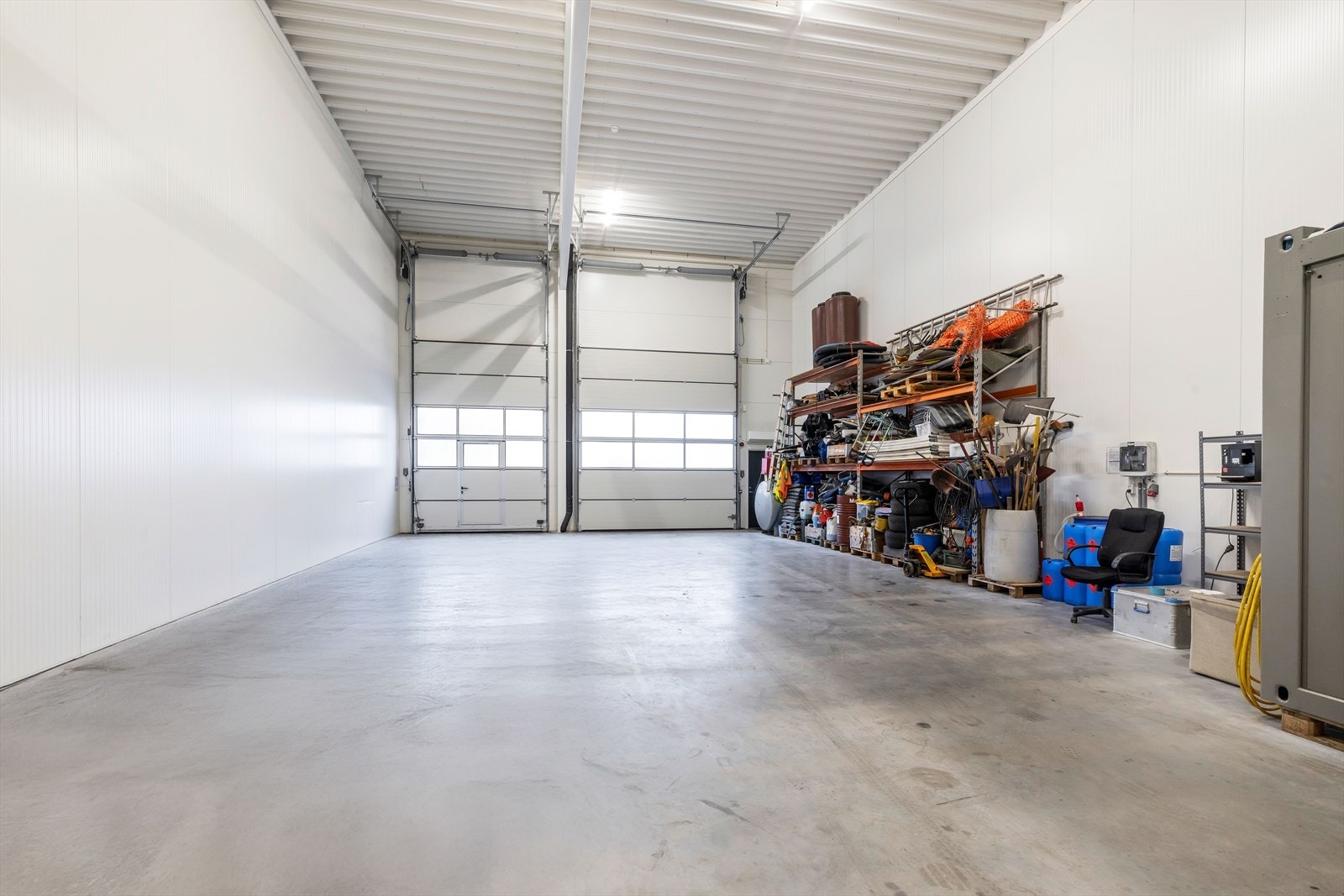 Seksjonen kan deles langs drager eller benyttes samlet Galleribilde