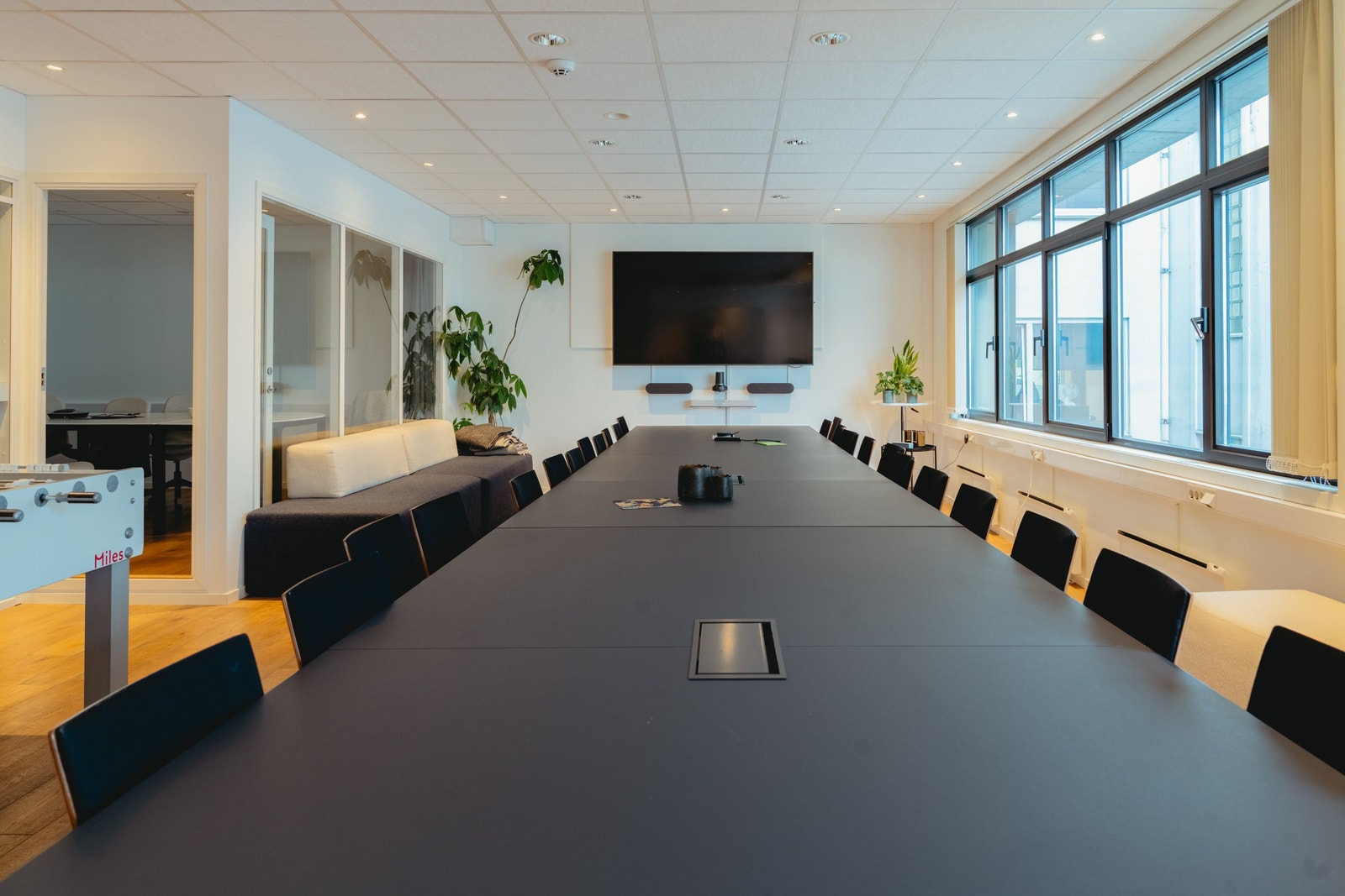 Lokale i 4. etasje. Tilknyttet lokale i femte etasje via interntrapp. Galleribilde