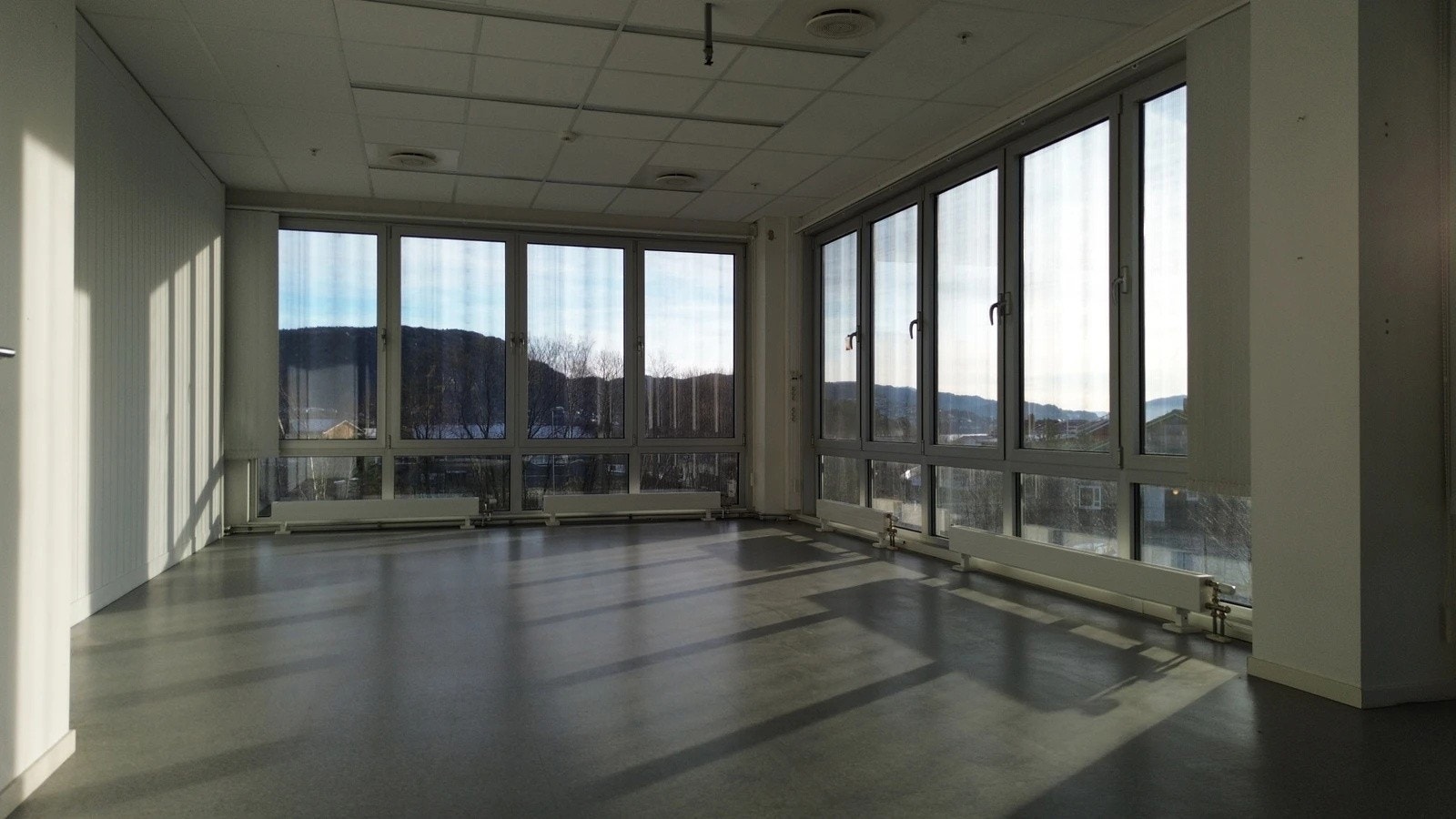 Flott møterom i byggets 2. etasje. Galleribilde