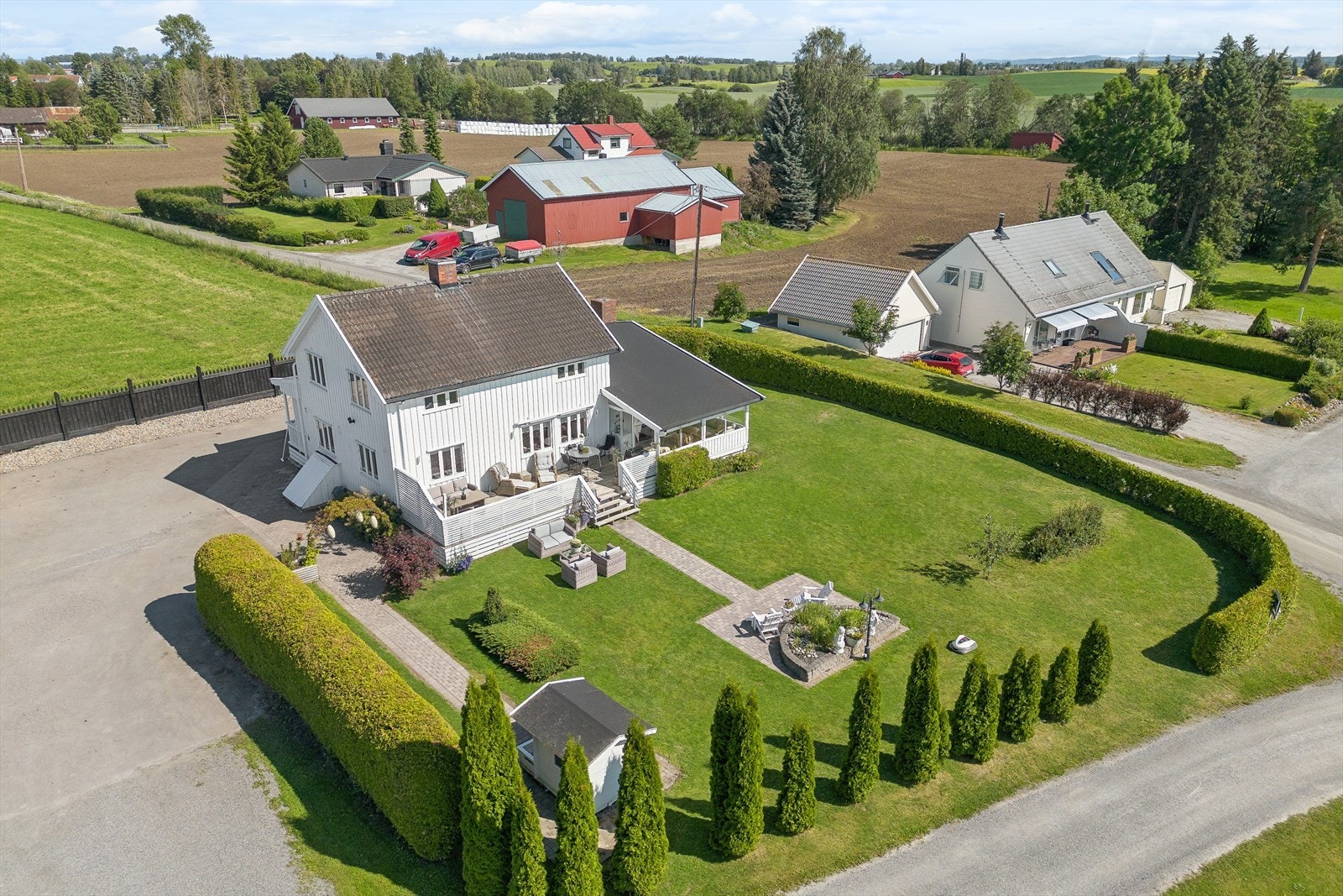 Kolonien 12 presenteres av DNB Eiendom ved Glenn Kristen Strand og Marita Brennodden. Galleribilde