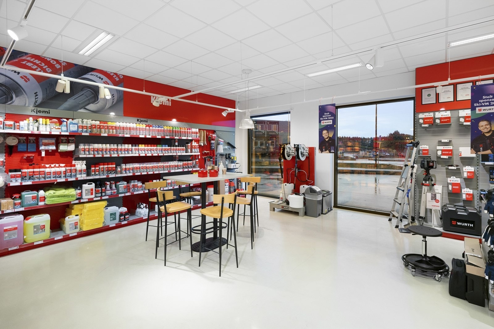 BS032.jpg Galleribilde