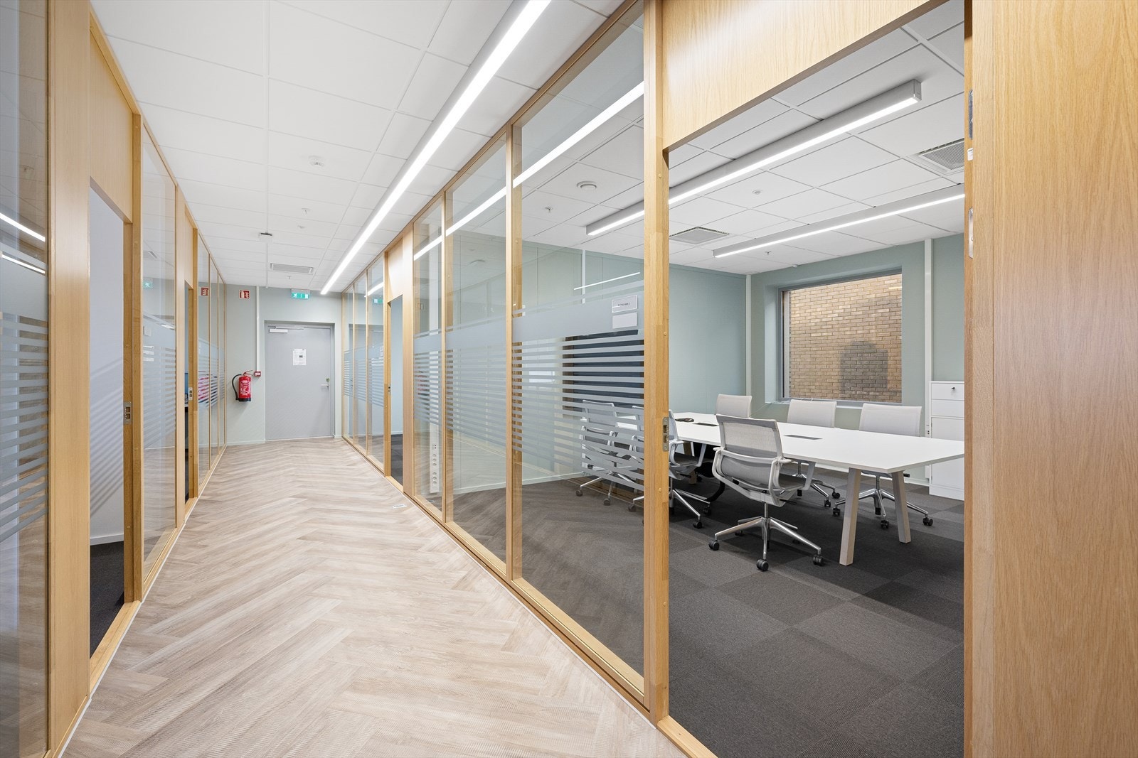 Møteromsfløy Galleribilde