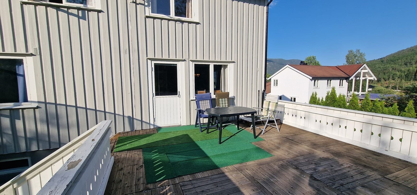 solrik terrasse hovedleilighet.jpg Galleribilde