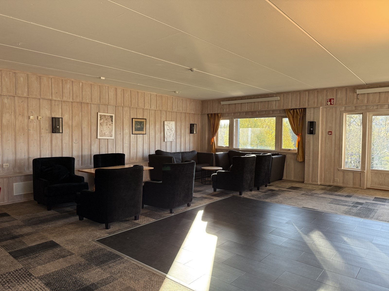 Dansesalong Galleribilde