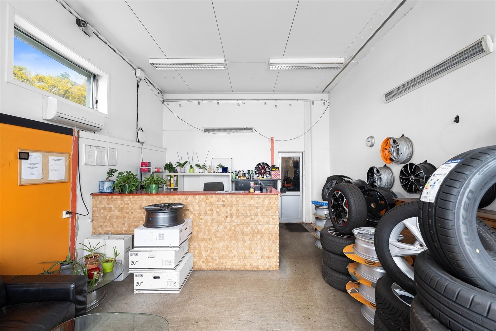 Kundemottaket. Galleribilde