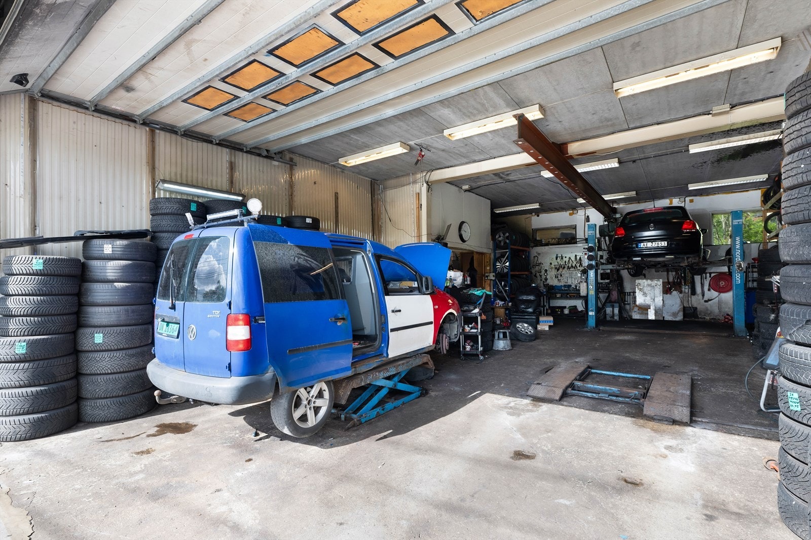 Etasjeskiller til andre etasje er i lettbetong. Galleribilde