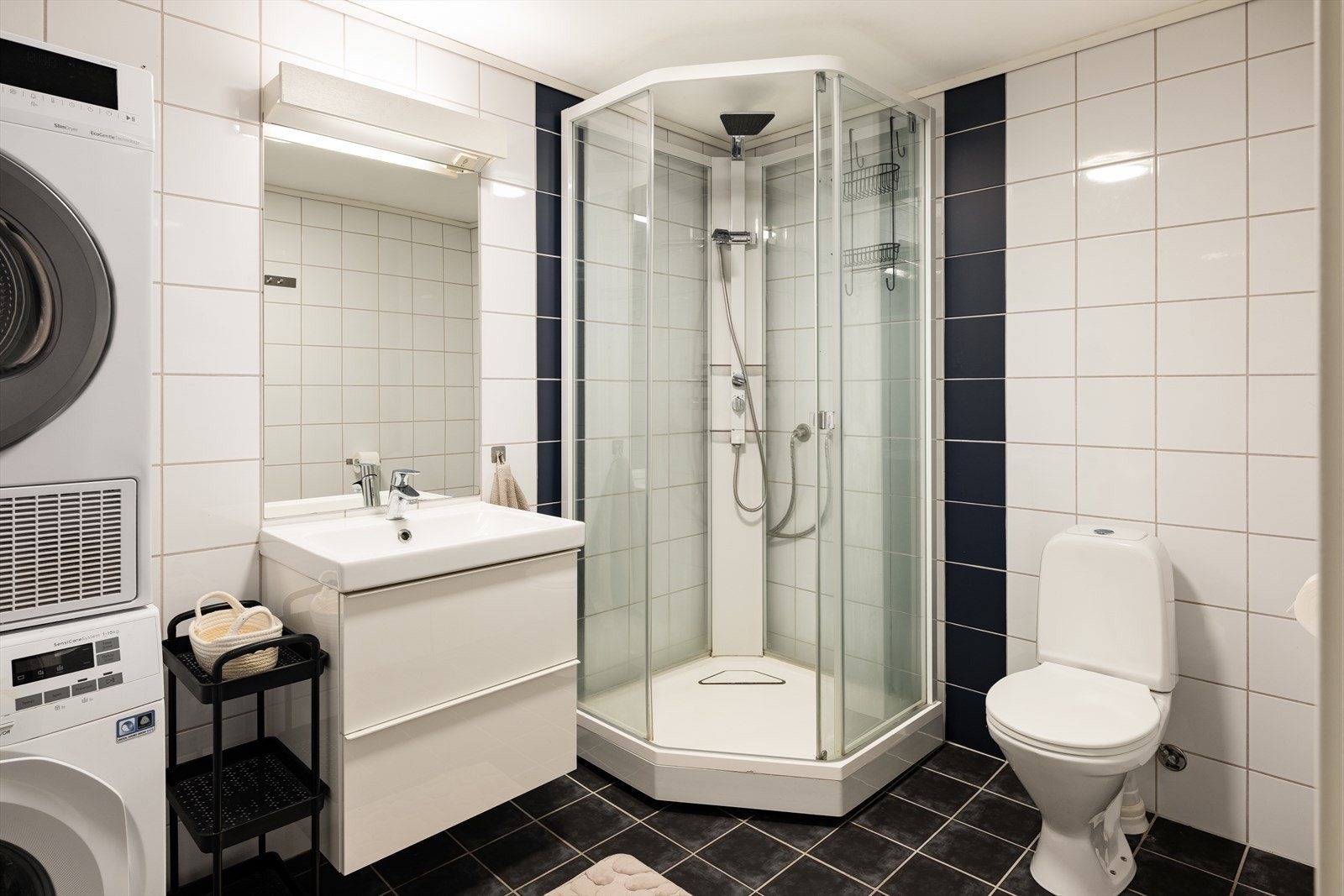 Flislagt bad på 5,5 kvm. Galleribilde