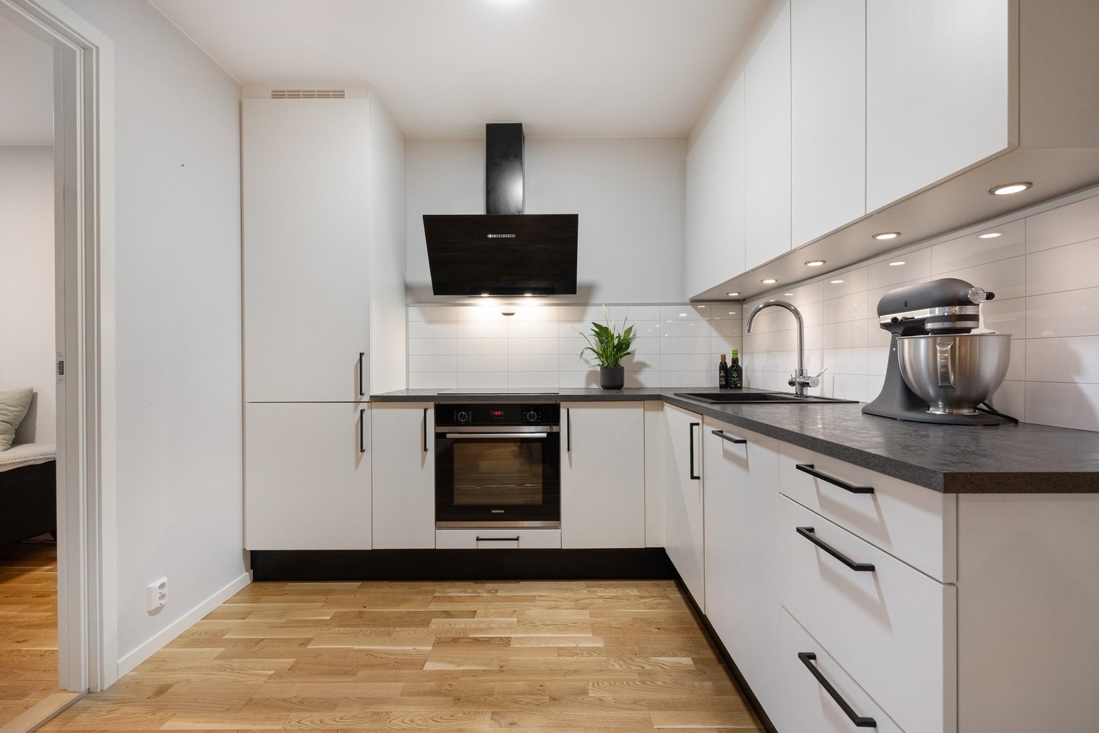 Funksjonelt og brukervennlig kjøkken Galleribilde