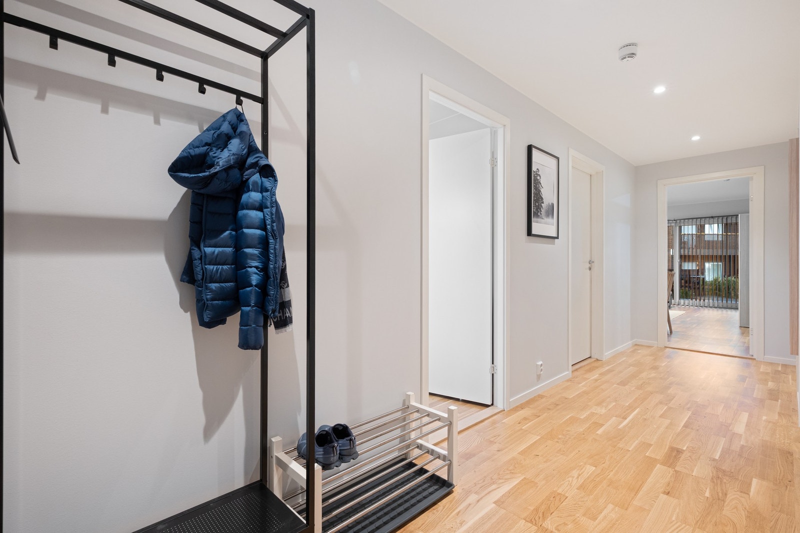 Motsatt vei rett inn i stuen Galleribilde