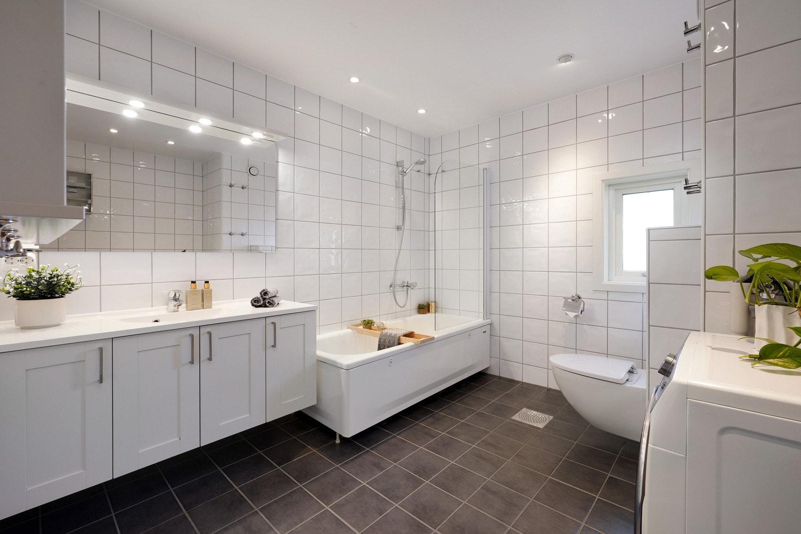 Pent bad med varme i gulv Galleribilde