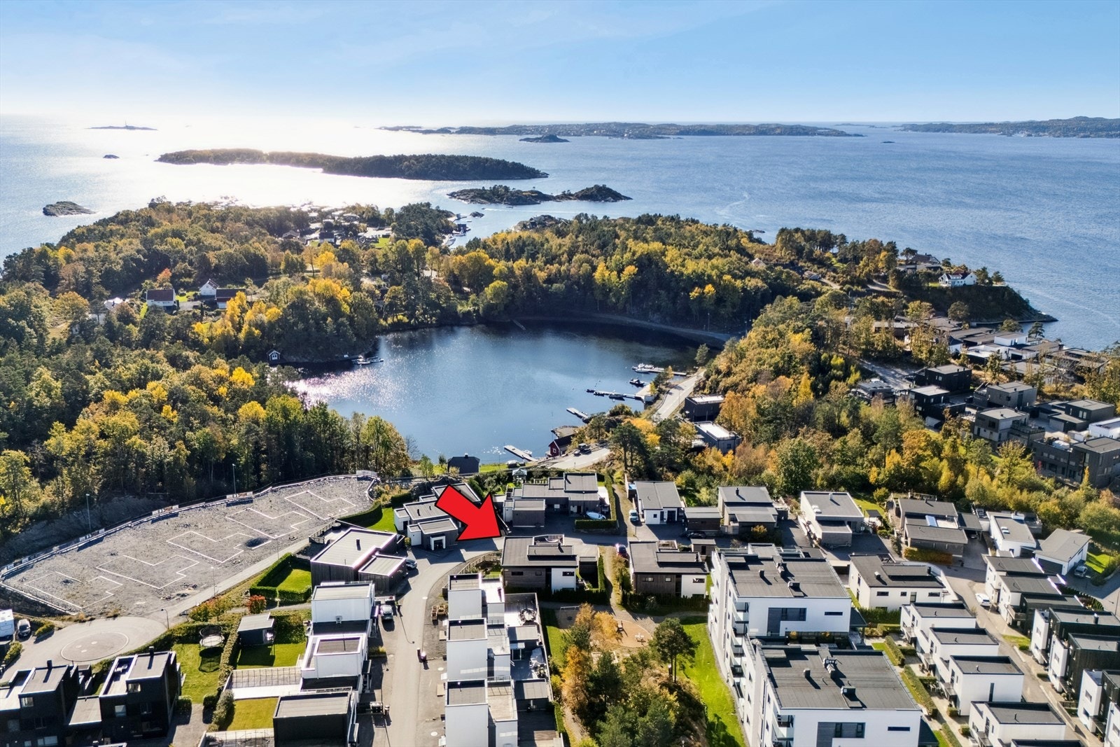 Beliggenheten er upåklagelig i et svært attraktivt område! Galleribilde