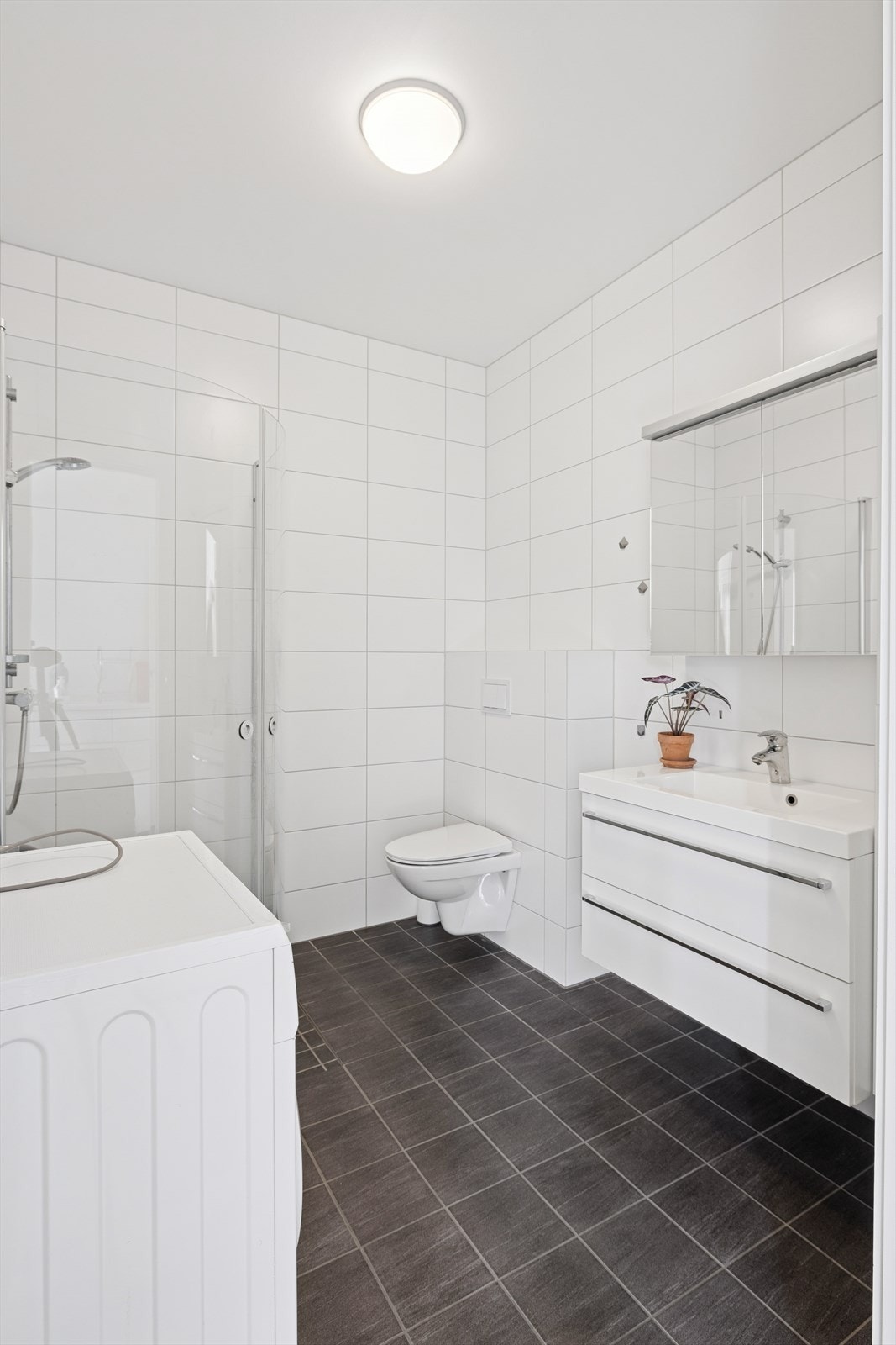 Bad i hybel Galleribilde