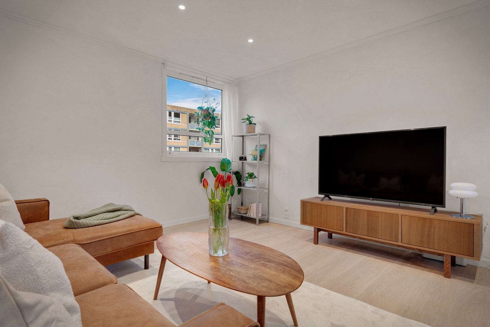 - Selger opplyser å ha hatt et strømforbruk på ca. 5 747 kWh fra november 2024 til oktober 2025 - Galleribilde