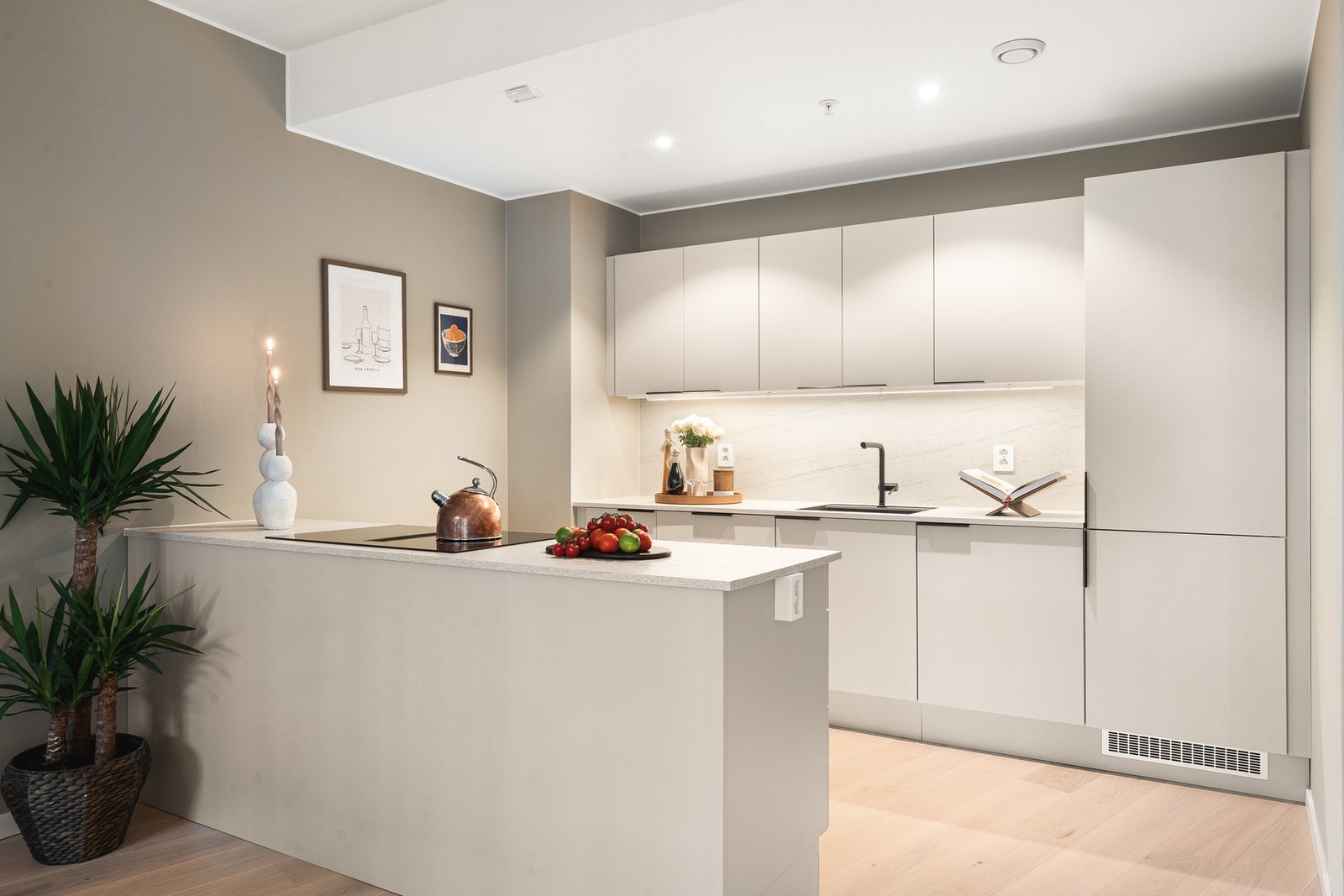 En funksjonell og tidløs løsning som passer de fleste behov. Galleribilde