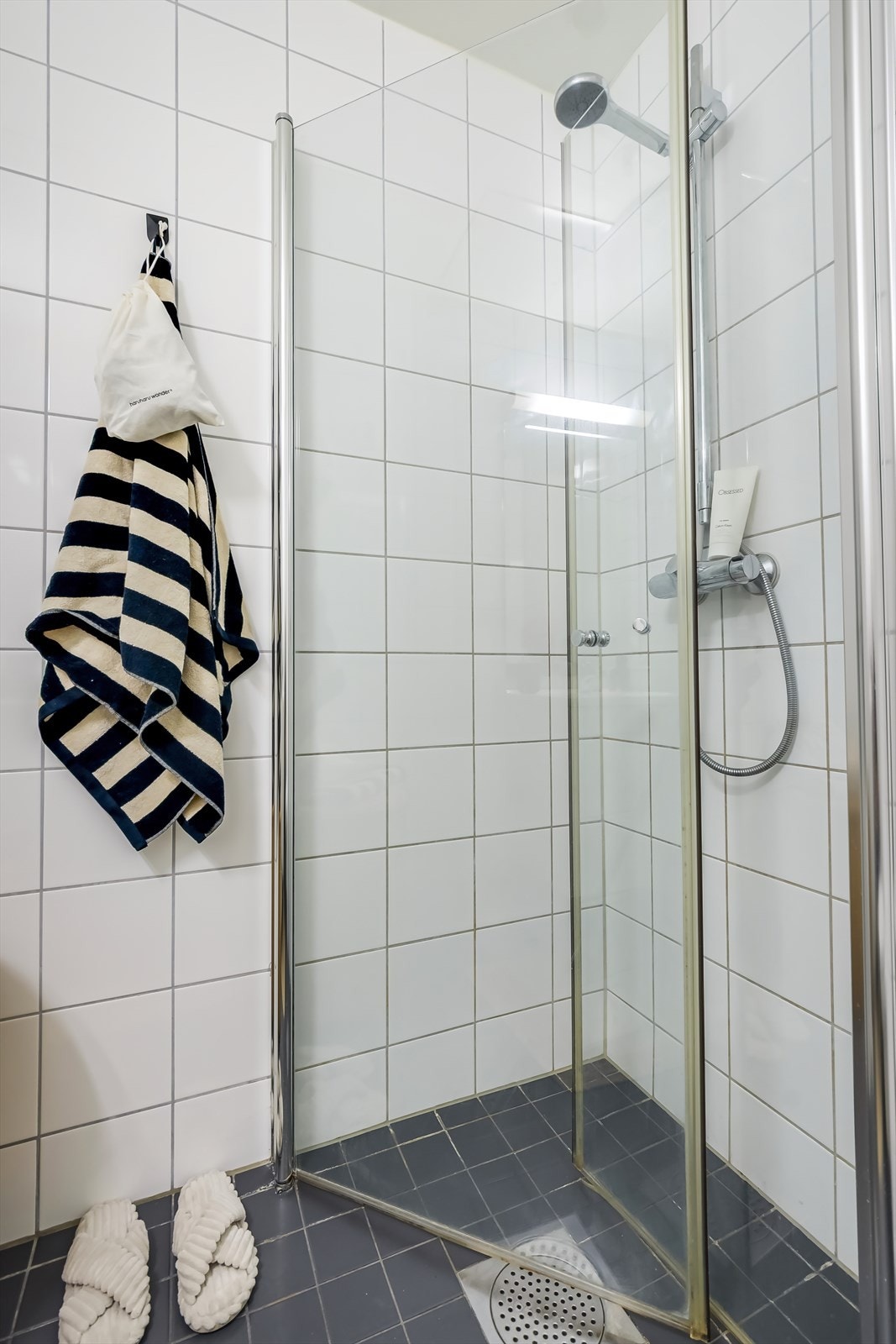 Rommet er tilkoblet mekanisk avtrekk for et godt inneklima. Galleribilde