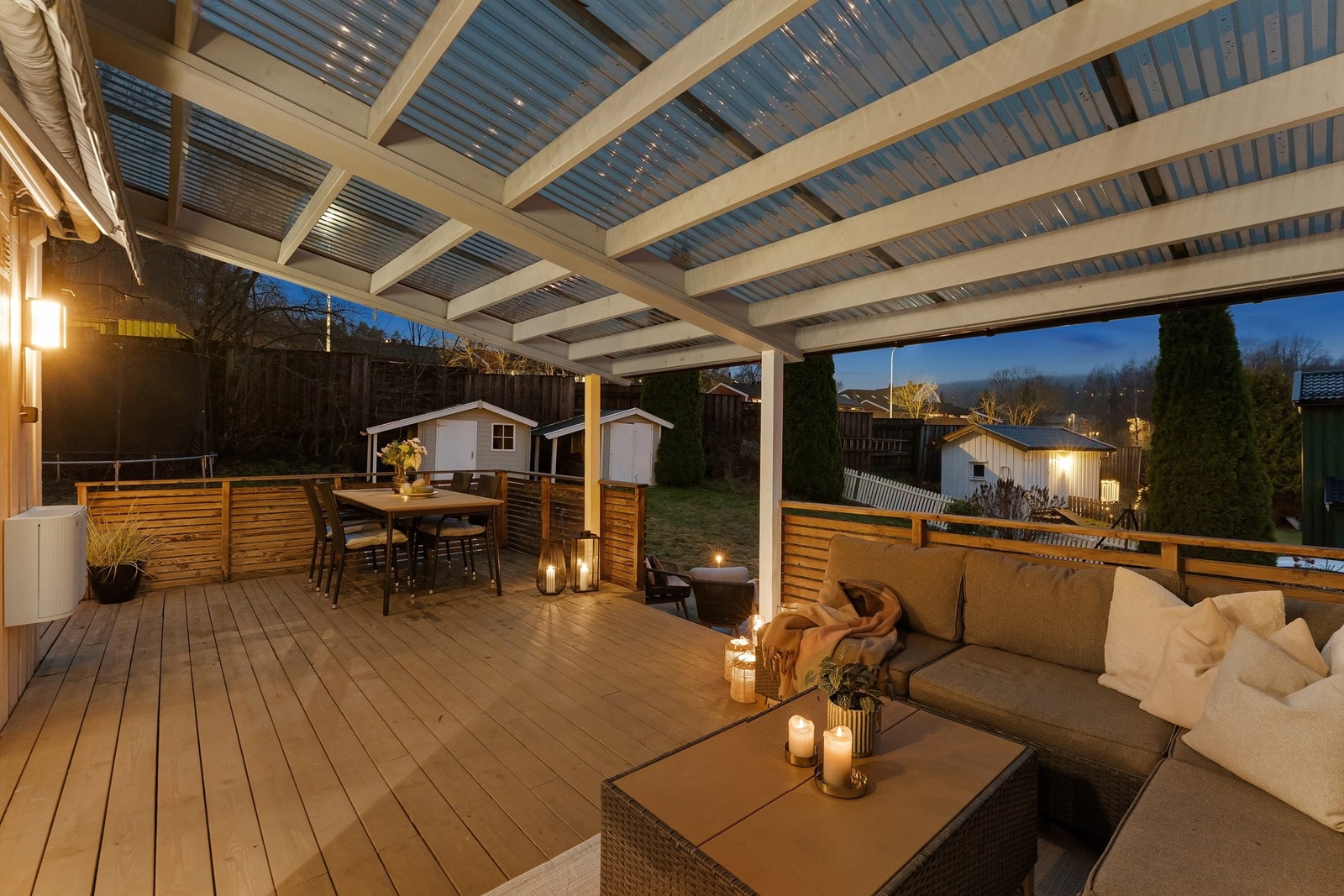 Solrik terrasse på ca. 47 kvm Galleribilde