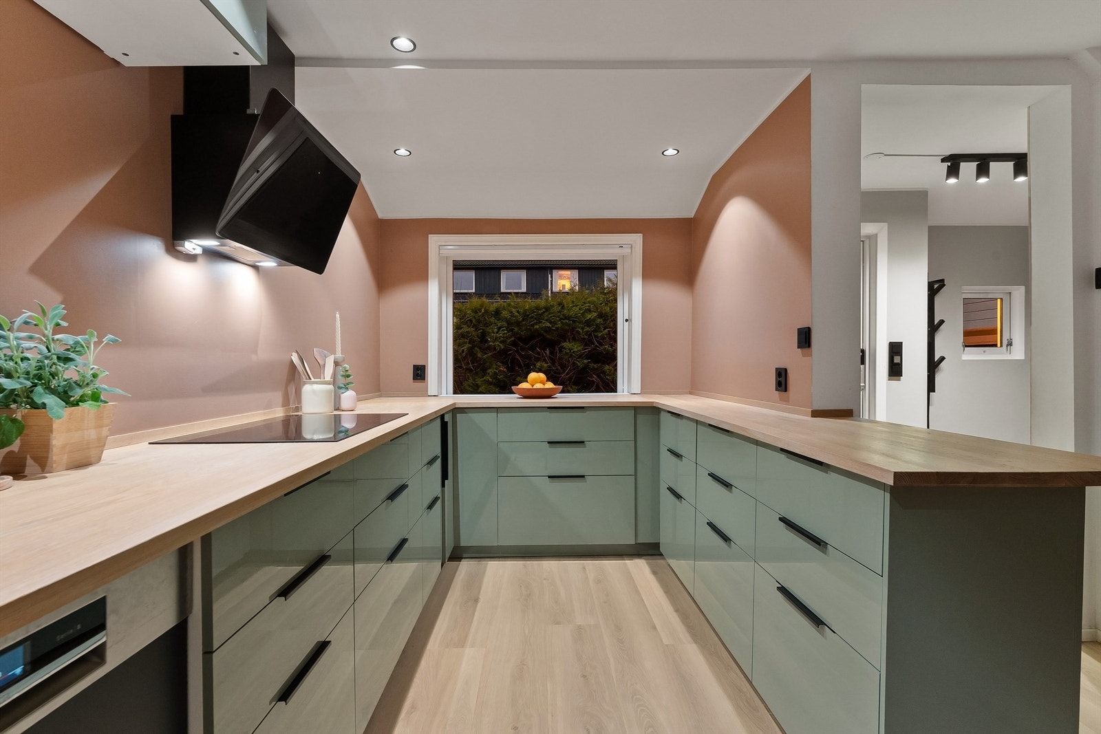 Benkeplate i heltre eik Galleribilde