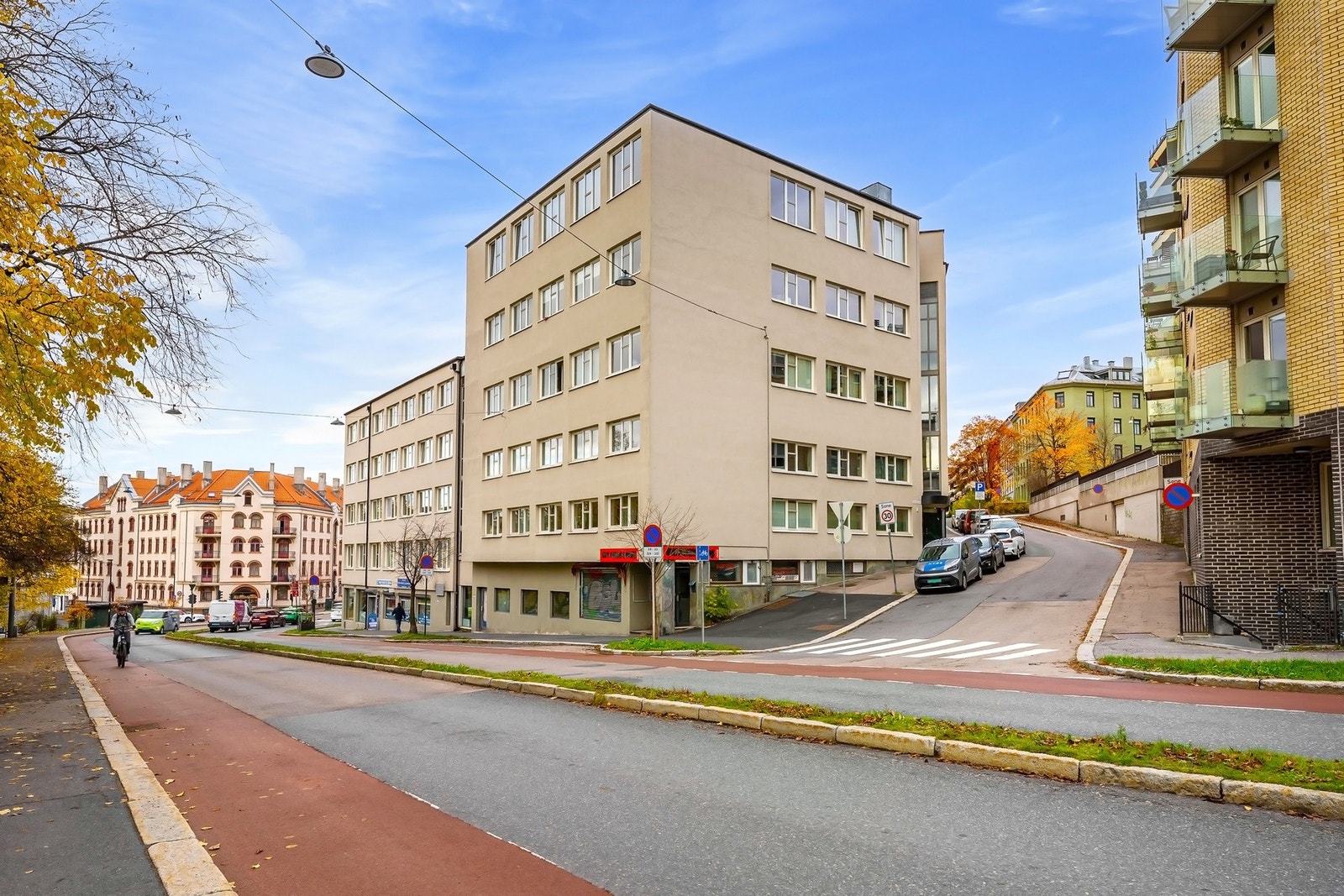 Pen og representabel fasade. Galleribilde