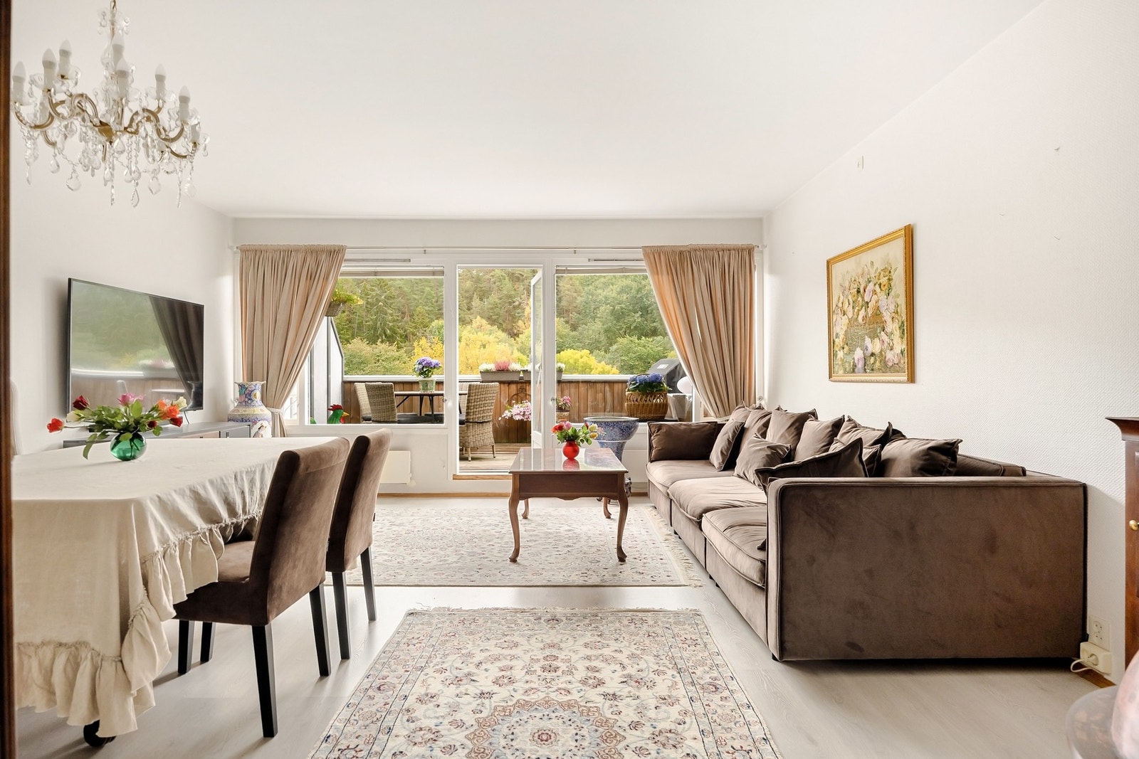 Kruttverkveien 30B presenteres av Mekleriet ved Tobias Røang. Galleribilde