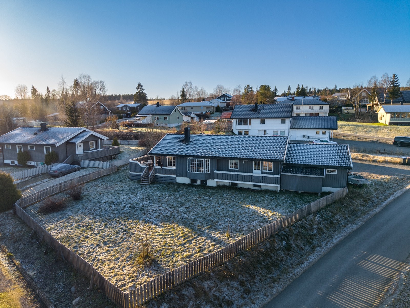 PrivatMegleren Hamar v/Arbresh Vitija har gleden av å presentere Jemlivegen 6! Galleribilde