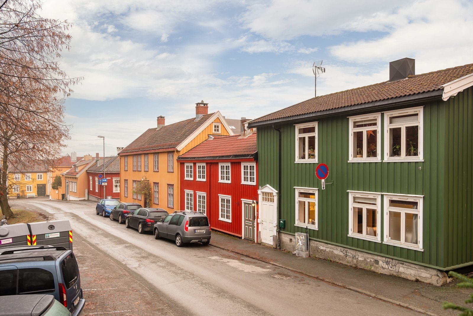 Mulighet for parkeringsavtale i gaten mot betaling. Galleribilde