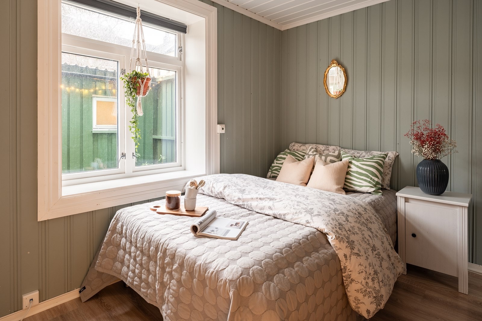 Leiligheten består av 3 soverom. Galleribilde