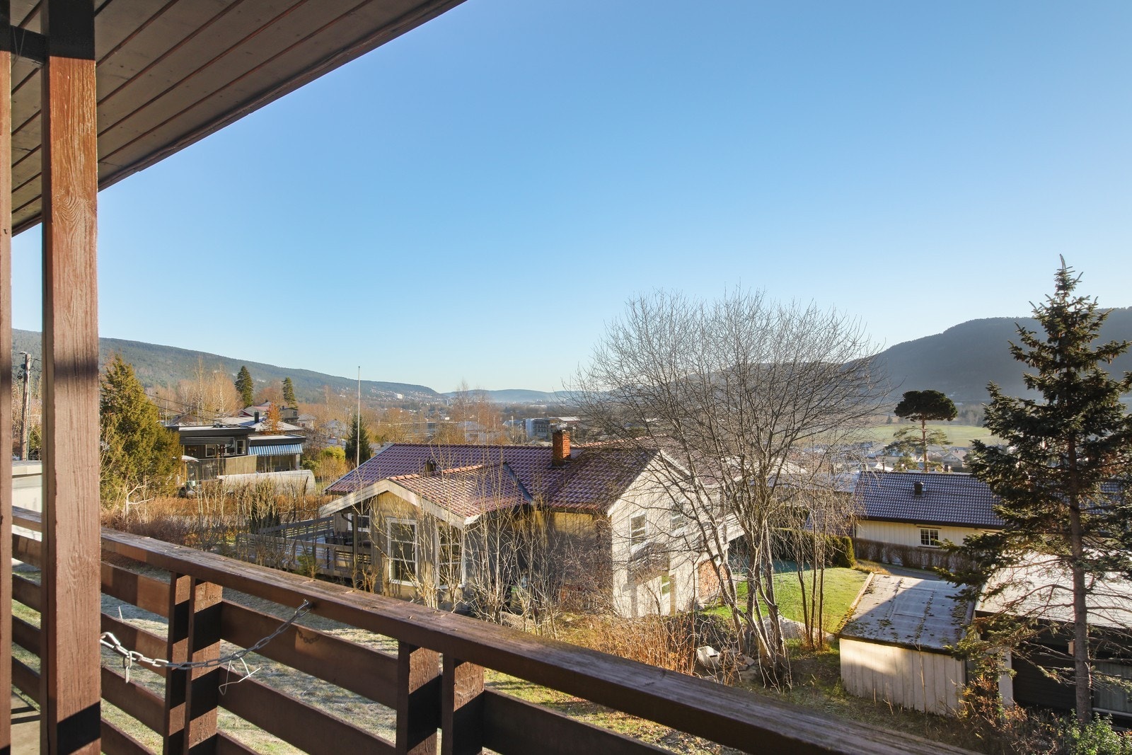 Utsikt fra balkong. Galleribilde