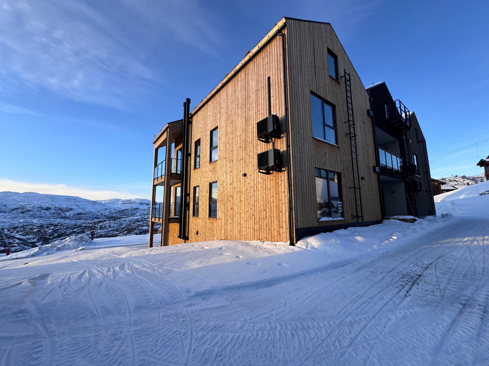 Fin beliggenhet med balkong på to sider Galleribilde