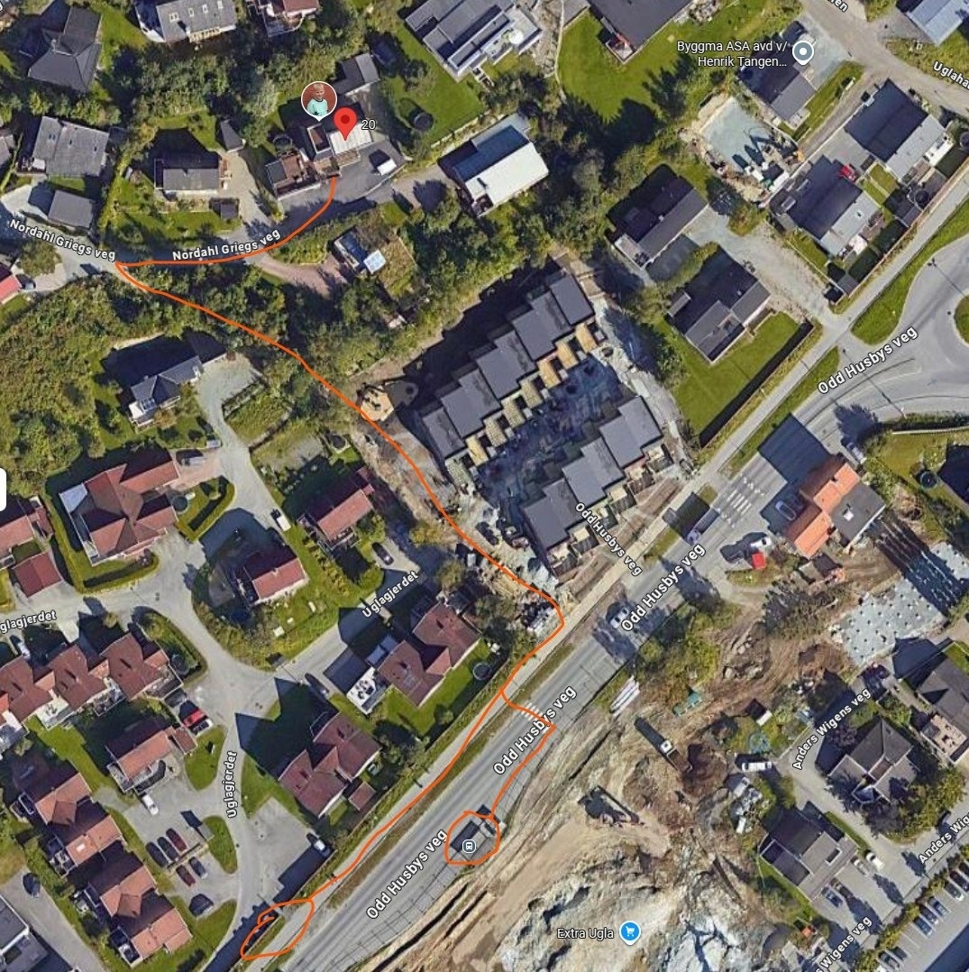 Snarvei fra busstoppet til Nordahl Griegs veg 20 Galleribilde