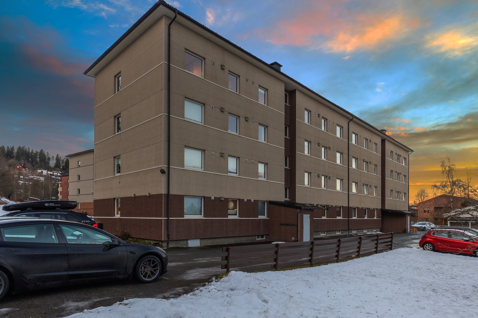 Borettslaget har foretatt rørfornying i 2021, og avløpsrør er vurdert til TG1 av takstmann. Galleribilde