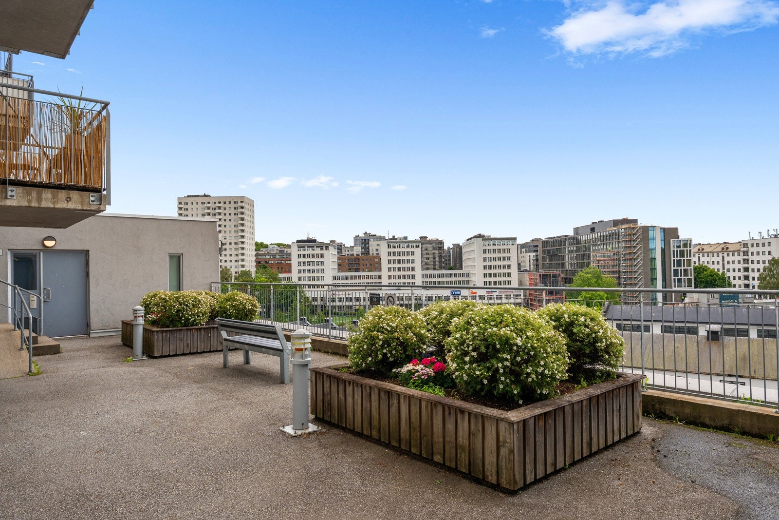 Her får du gleden av flott panoramautsikt over byen Galleribilde