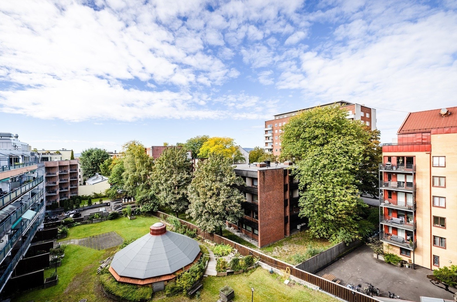 Utsikt sommer Galleribilde