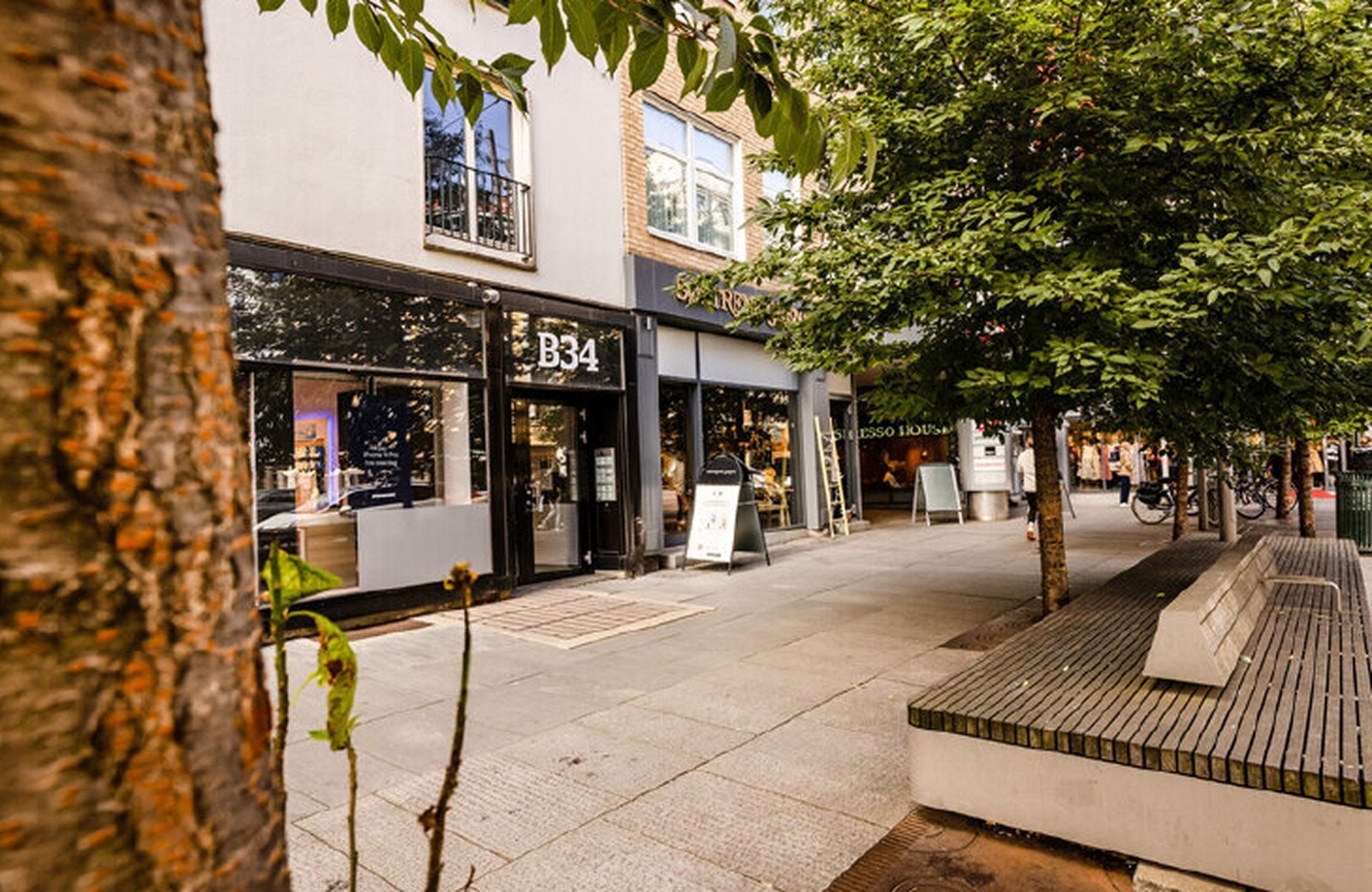 Inngang Bogstadveien 34 Galleribilde