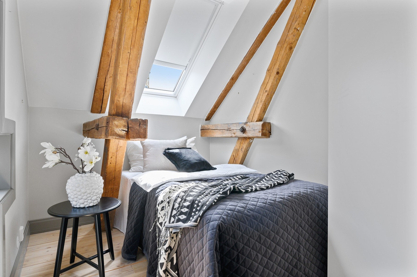 Det andre soverommet egner seg utmerket som barnerom, gjesterom eller kontor. Galleribilde