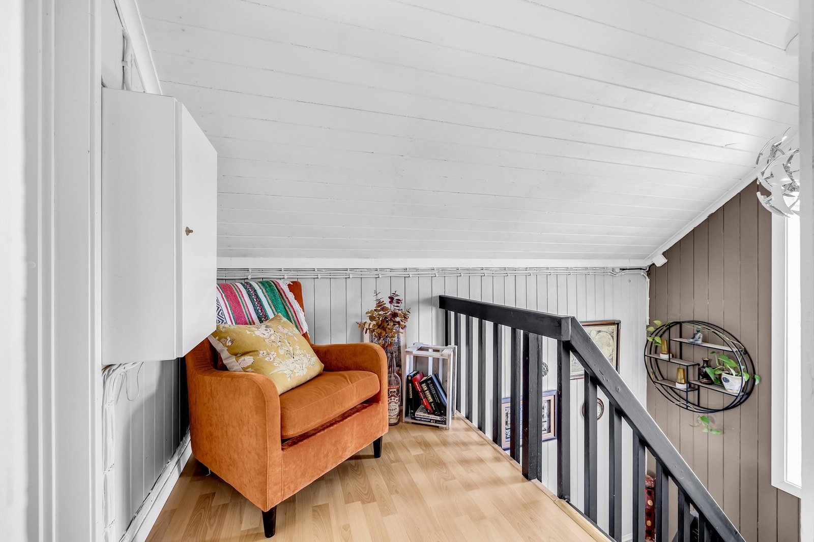 Mellomgang 2. etasje. Galleribilde