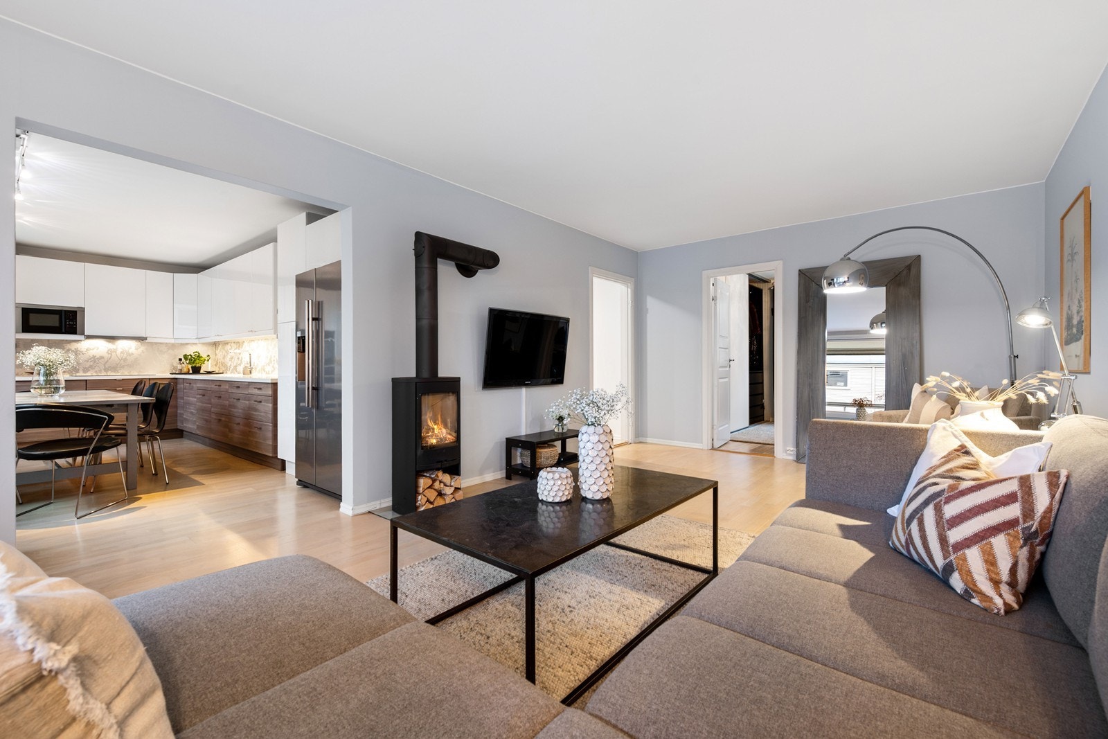 Nordvik Nordstrand ved Hanne Eika Klempe har gleden av å presentere Langbølgen 69 - Foto: Diana Sedysheva Galleribilde