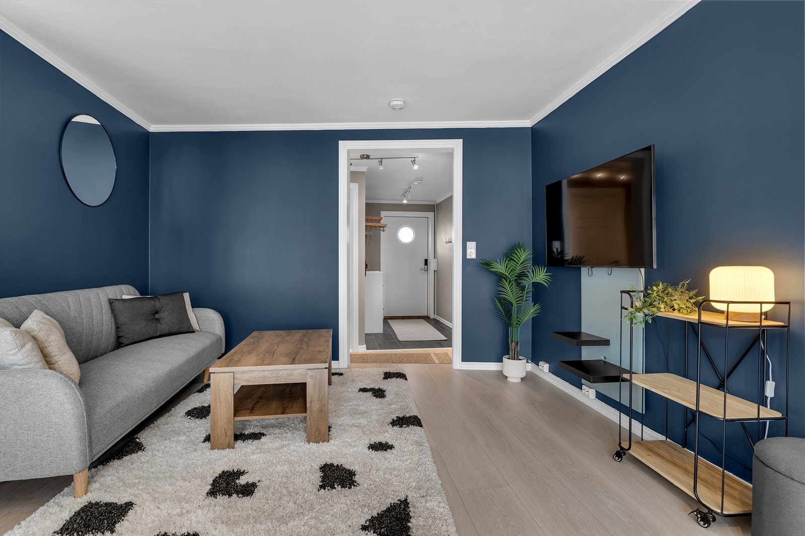 Fra entre går du videre inn til stue og kjøkken. Galleribilde