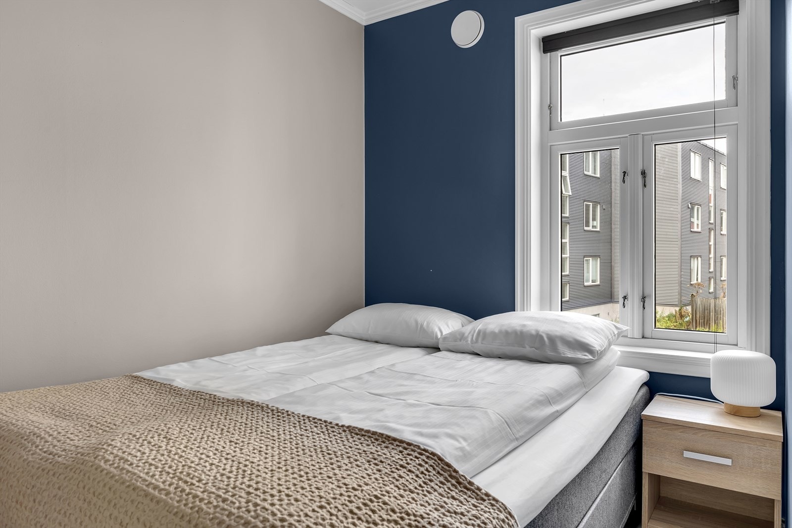 Soverom 1 av 2. Galleribilde