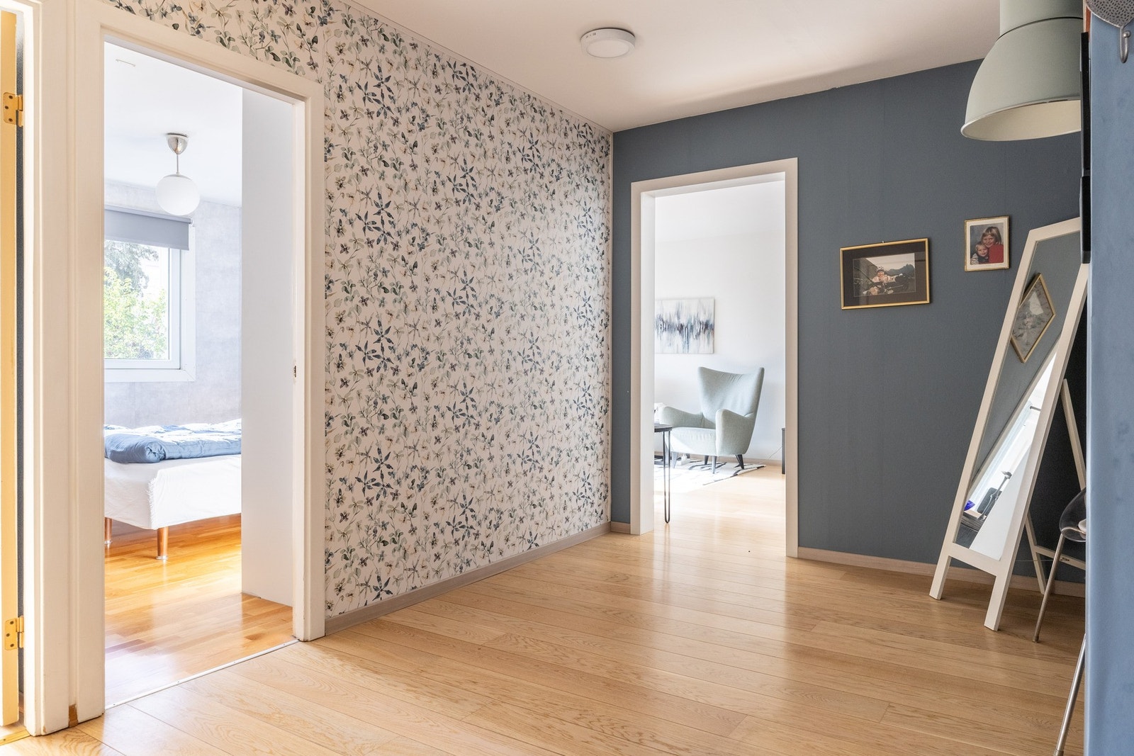 Videre adkomst mot soverom. Galleribilde