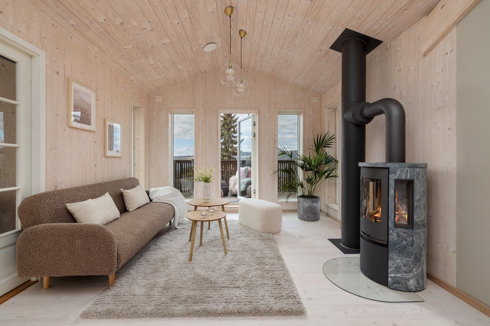 Dette er et perfekt rom for barnas egen TV-stue eller som ekstra oppholdsrom. Galleribilde