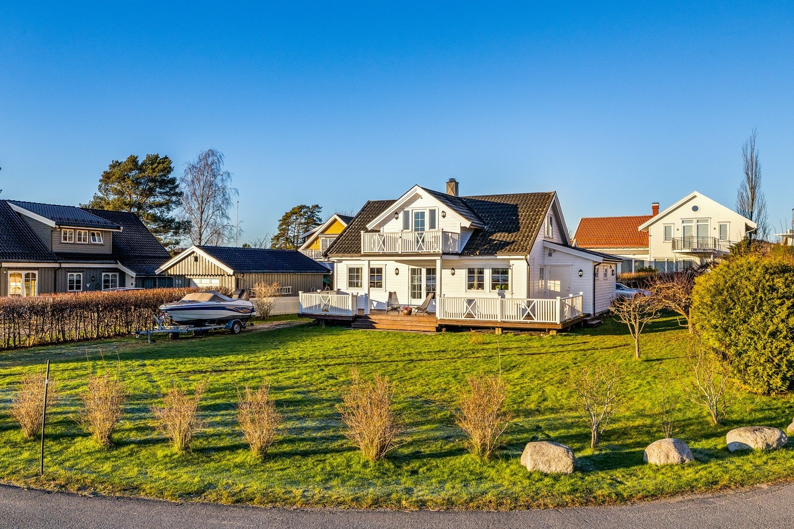 Hagen byr på mye boltreplass for store og små. Galleribilde