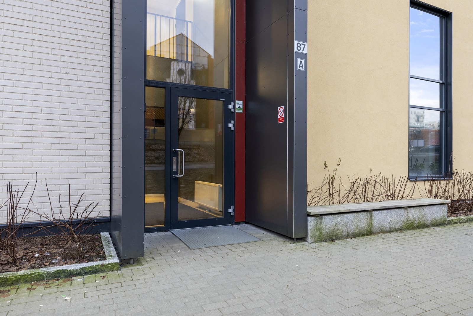 Bygget har heisadkomst til etasjene, noe som gir en enkel hverdag. Galleribilde